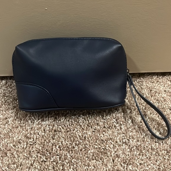 Salvatore Ferragamo Parfums Cosmetic Pouch Navy Blue - Picture 6 of 8